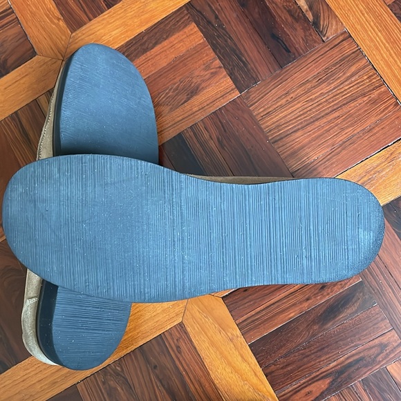 Emporio Armani men’s suede loafers. Made in Italy. Size U.S. 9.5 - Picture 7 of 8